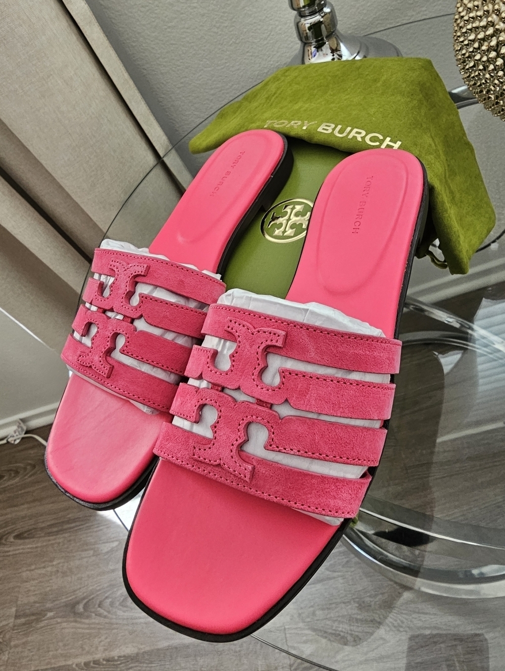 Tory Burch Ines Slide Fuschia Pink. - Picture 3 of 8